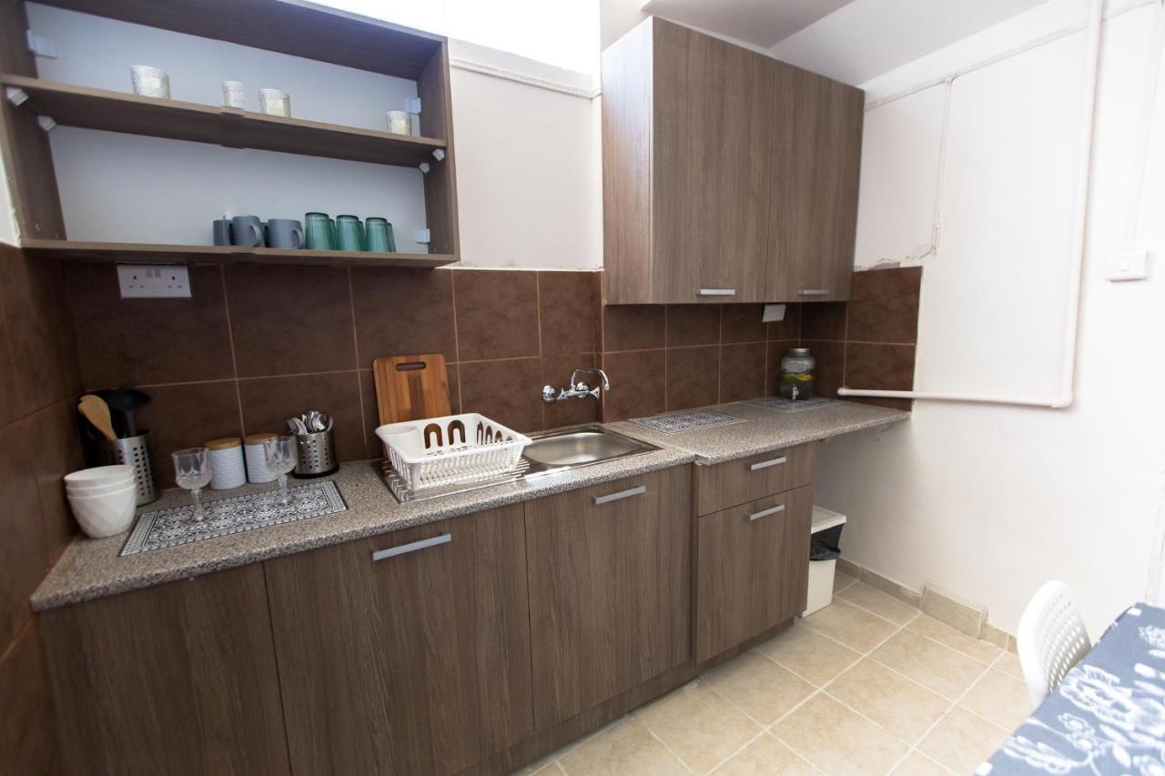 Laila'S Cozy Garden House & Studio Larnaca Dış mekan fotoğraf
