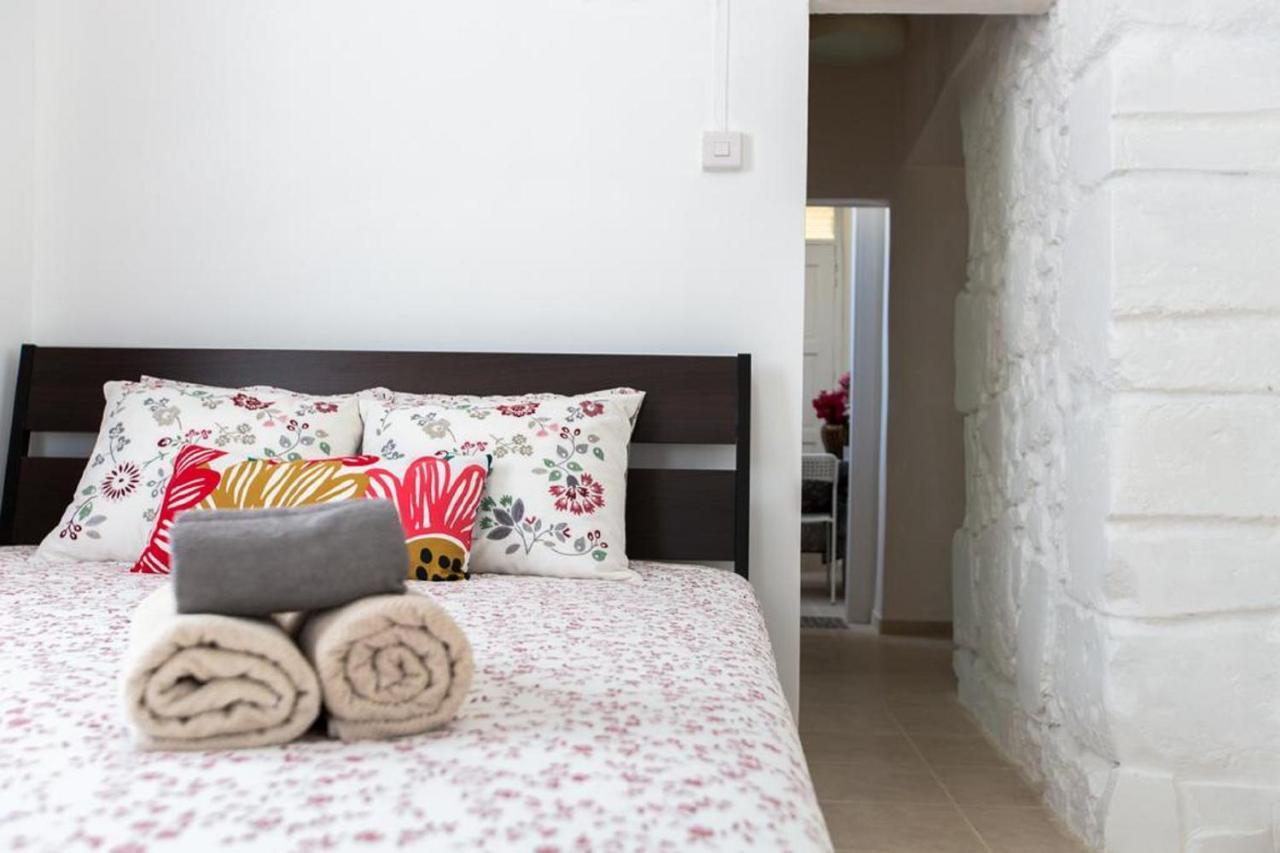 Laila'S Cozy Garden House & Studio Larnaca Dış mekan fotoğraf
